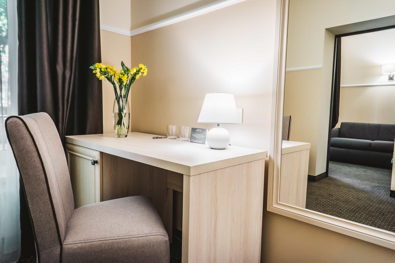 Potemkinn Hotel Odessa Dış mekan fotoğraf